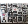 Image 2 : 7.7oz lot of NHL licensed trading cards