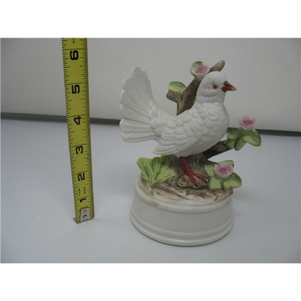 BIRD ORNAMENT - MUSIC BOX.    Works