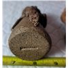 Image 2 : Pottery (?) figurines x 2
