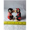 Image 2 : Kissing  monkeys and snail salt & pepper shakers