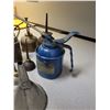 Image 3 : Vintage oil cans and funnels