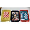 Image 1 : 3 Vintage Coca-Cola tin trays