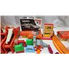 Image 4 : Vintage Hotwheels track & accessories