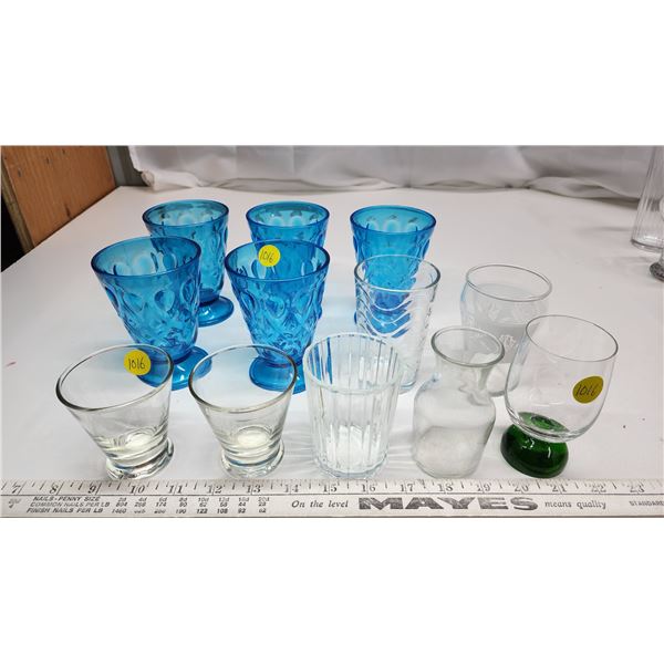 Lot of assorted smaller drinking glasses