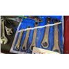 Image 2 : Ratchet wrenches, Pliers, work shears, manual socket tool