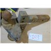 Image 1 : adjustable hitch