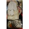 Image 2 : Clevermade collapsible Crate with assorted kitchen towels/linens, etc.