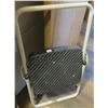 Image 3 : Step stool