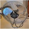 Image 3 : Large stationary fan