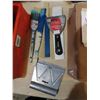 Image 3 : Lot of Assorted Painting supplies (includes paint sprayer)
