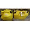 Image 1 : 2 Diesel jerry cans (1 can = 5 us gallons, 1 can = 5.3 gallon)