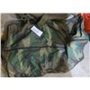 Image 2 : 2 military duffle bags
