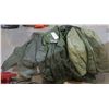 Image 1 : Military jacket (2 liners + rain jacket) Sizes: small - medium