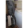 Image 5 : Spalding golf bag with golf clubs and accessories