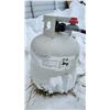 Image 6 : Turkey Fryer with propane tank (unchecked)