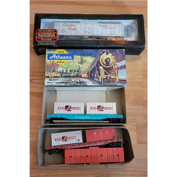 Miniature Trains; Aurora Canadian Pacific 286040, Penn Central 17326, Southern Railroad 4365, CN 780