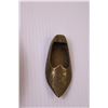 Image 3 : (2) Brass Slipper Ashtrays + Old Metal Ashtray