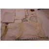 Image 5 : Assorted Doilies and Linens