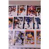 Image 3 : Lot of 1600 Hockey Cards + Wayne Gretzky Oilers Dollar