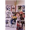 Image 4 : Lot of 1600 Hockey Cards + Wayne Gretzky Oilers Dollar