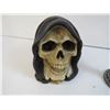 Image 2 : Skull Goblet & Skull Light