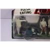 Image 2 : Glow-in-the-Dark Zombie Play Set (NIB Glue Coming off)