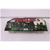 Image 8 : Glow-in-the-Dark Zombie Play Set (NIB Glue Coming off)
