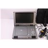 Image 2 : Magnasonic Portable DVD Player