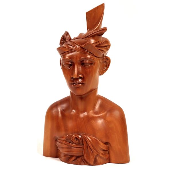 Carved Wood Asian Woman [161310]