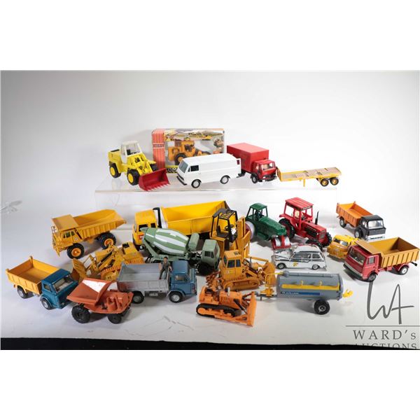 Tray lot of vintage die-cast including NZG, Corgi, Joal, Britains, Durango, Budgie etc. twenty in to