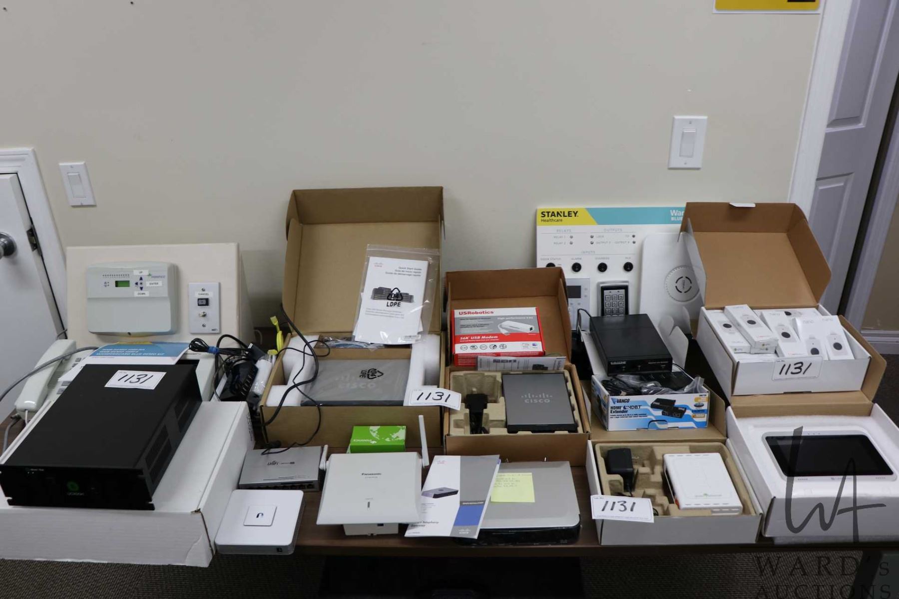 Electronics Router Display Lot of electronic routers, touch screen display and misc Note: Items ...