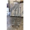 Image 2 : DOUBLE ARM EXTENDABLE TO 6FT CLOTHING RACK