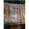 Image 3 : 3 KITCHEN DRAWER ORGANIZERS, BAMBOO CUTTING BOARDS AND COOLING STAND