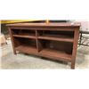 Image 2 : 4 FOOT TV STAND