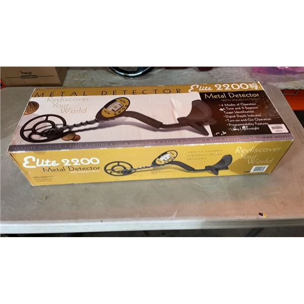 ELITE 2200 METAL DETECTOR WORKING WITH BOX ELITE 2200 METAL DETECTOR WORKING WITH BOX