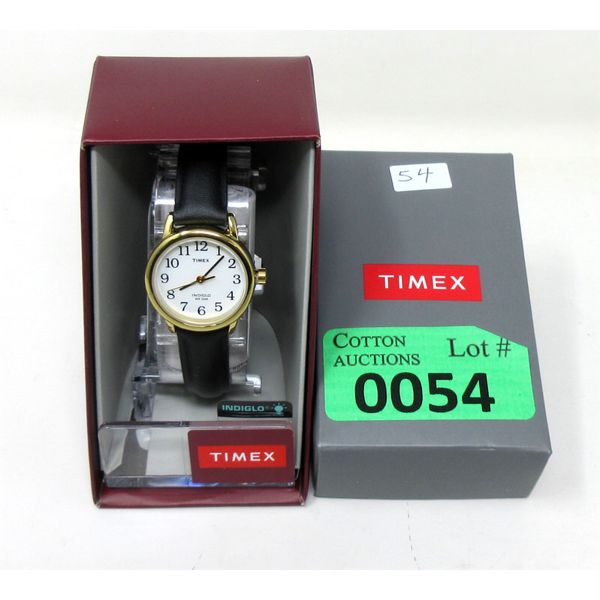 New Timex Leather Strap Watch 