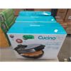 Image 1 : 3 Cucina Pro Heart Waffle Makers