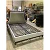 Image 1 : QUEEN SIZE BED FRAME