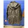 Image 2 : NEW WITH TAGS VIP LEATHERS CANADA FINE LAMBSKIN LEATHER JACKET SIZE XXL RETAIL $595 (BROKEN ZIPPER)