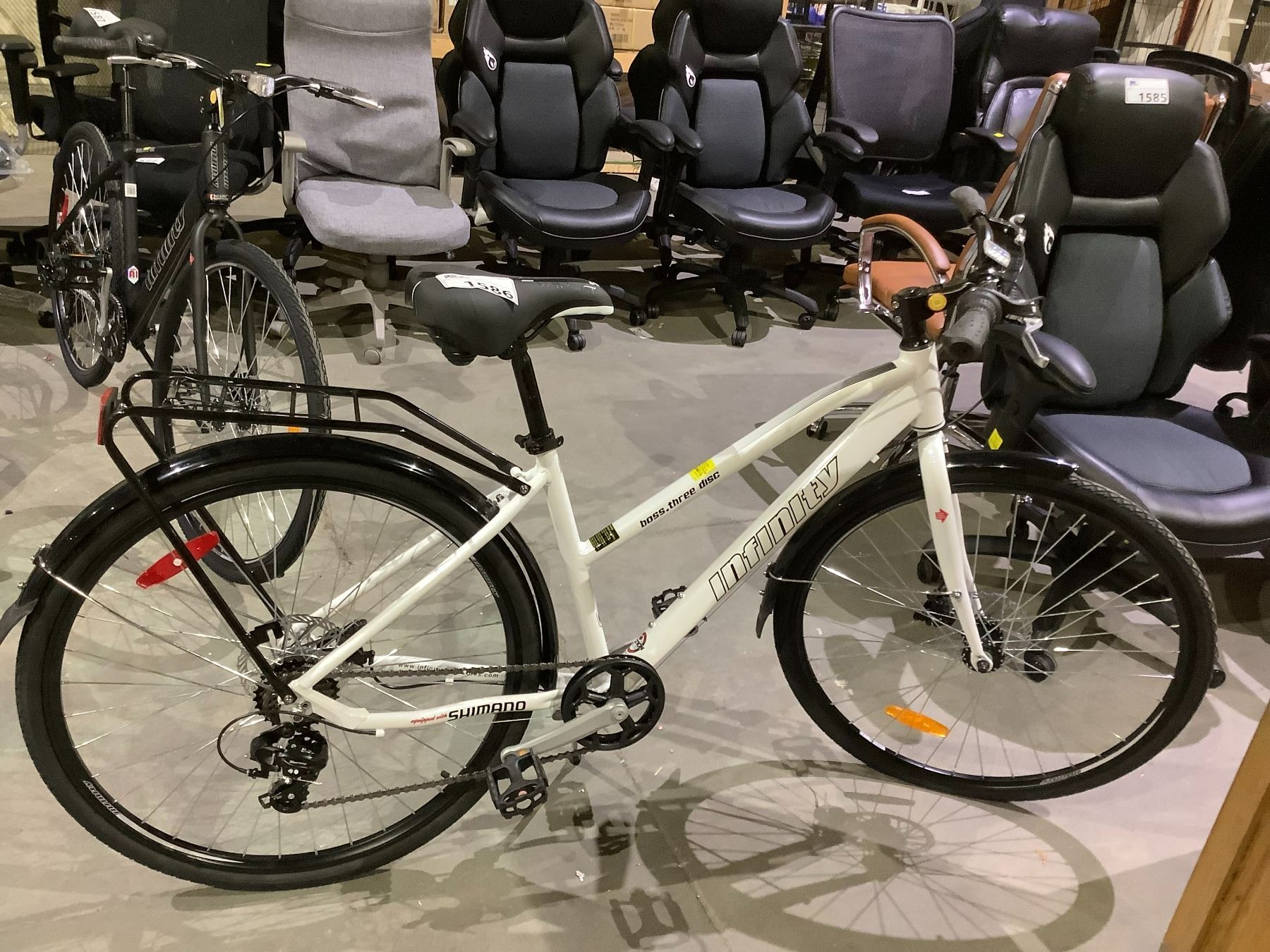 INFINITY BOSS THREE DISC 7 SPEED BICYCLE - Able Auctions