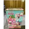 Image 1 : BARBIE DREAM HOUSE