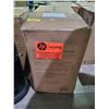Image 2 : *NEW IN BOX* PARAMOUNT BLACK & STAINLESS STEEL PROPANE PATIO HEATER MODEL L10-SS-BK P