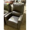 Image 2 : 2 ROCKING RECLINING LOUNGE CHAIRS