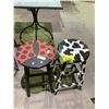 Image 2 : 2 PAINTED BAR STOOLS