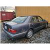 Image 2 : *MUST TOW* 1997 MERCEDES E320W, GREY, 4DRSD, GAS, AUTOMATIC, VIN WDBJF55F4VJ035752, 175,258KMS,