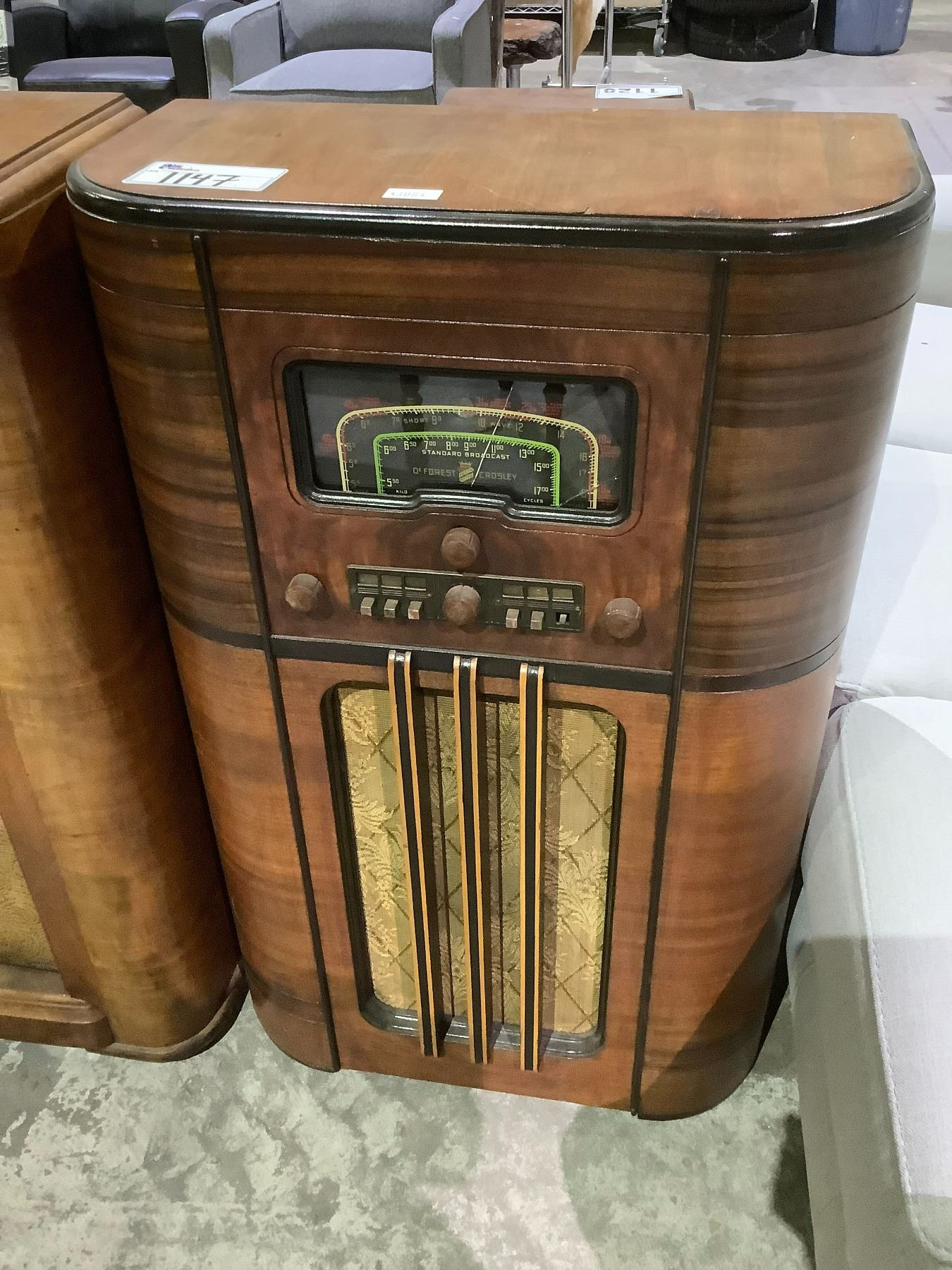 VINTAGE DEFOREST CROSLEY CABINET STANDARD & SHORT WAVE RADIO 39X24X11 ...