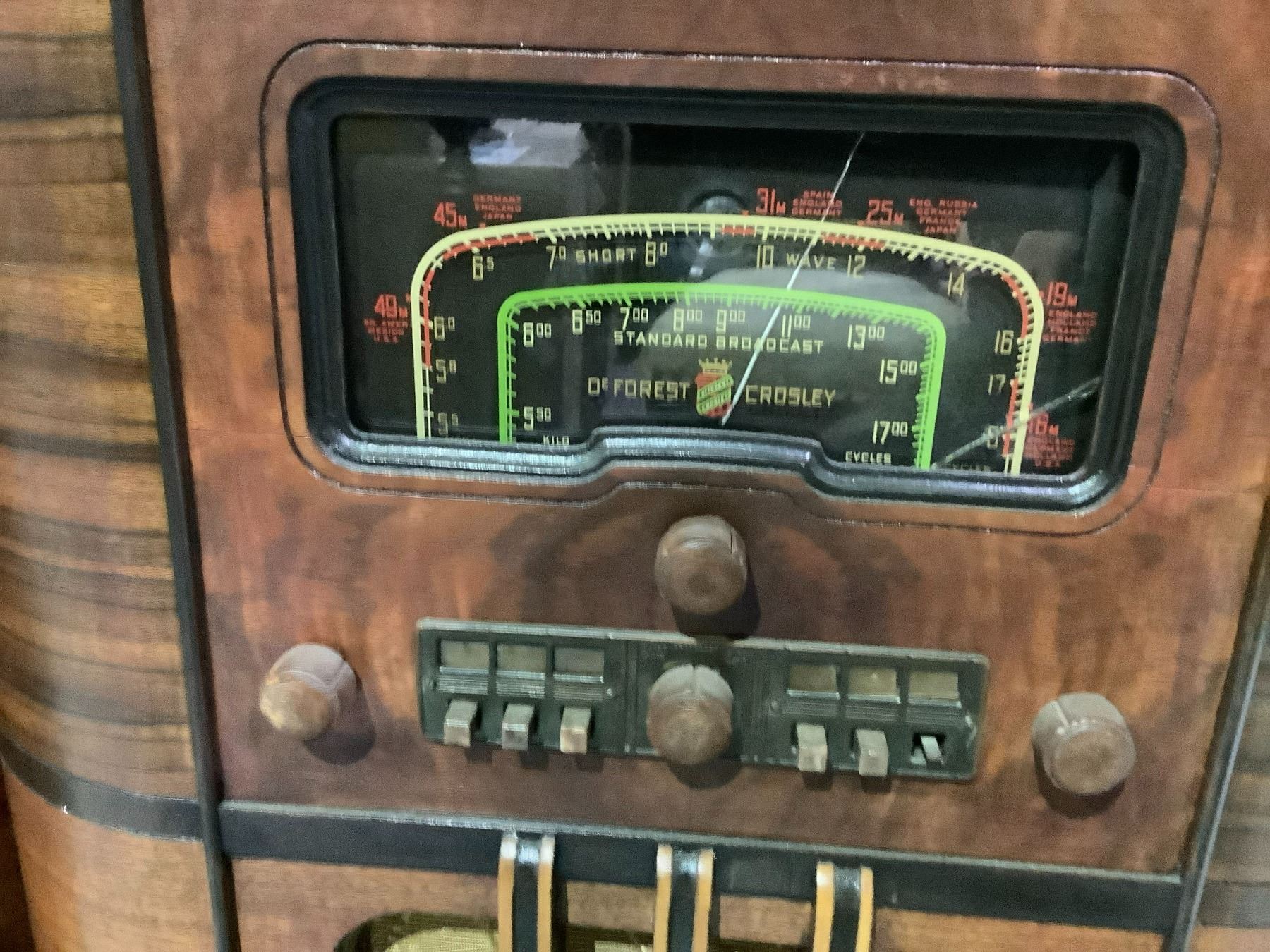 VINTAGE DEFOREST CROSLEY CABINET STANDARD & SHORT WAVE RADIO 39X24X11 ...