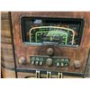 Image 2 : VINTAGE DEFOREST CROSLEY CABINET STANDARD & SHORT WAVE RADIO 39X24X11"