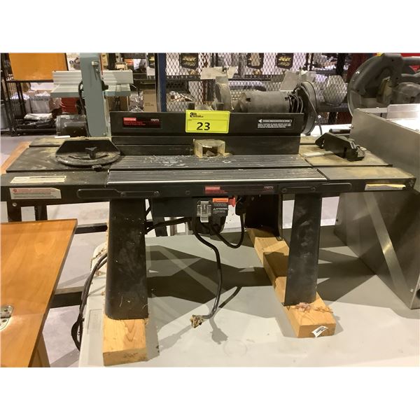 CRAFTSMAN DELUXE ROUTER TABLE 970771 WITH CRAFTSMAN ROUTER