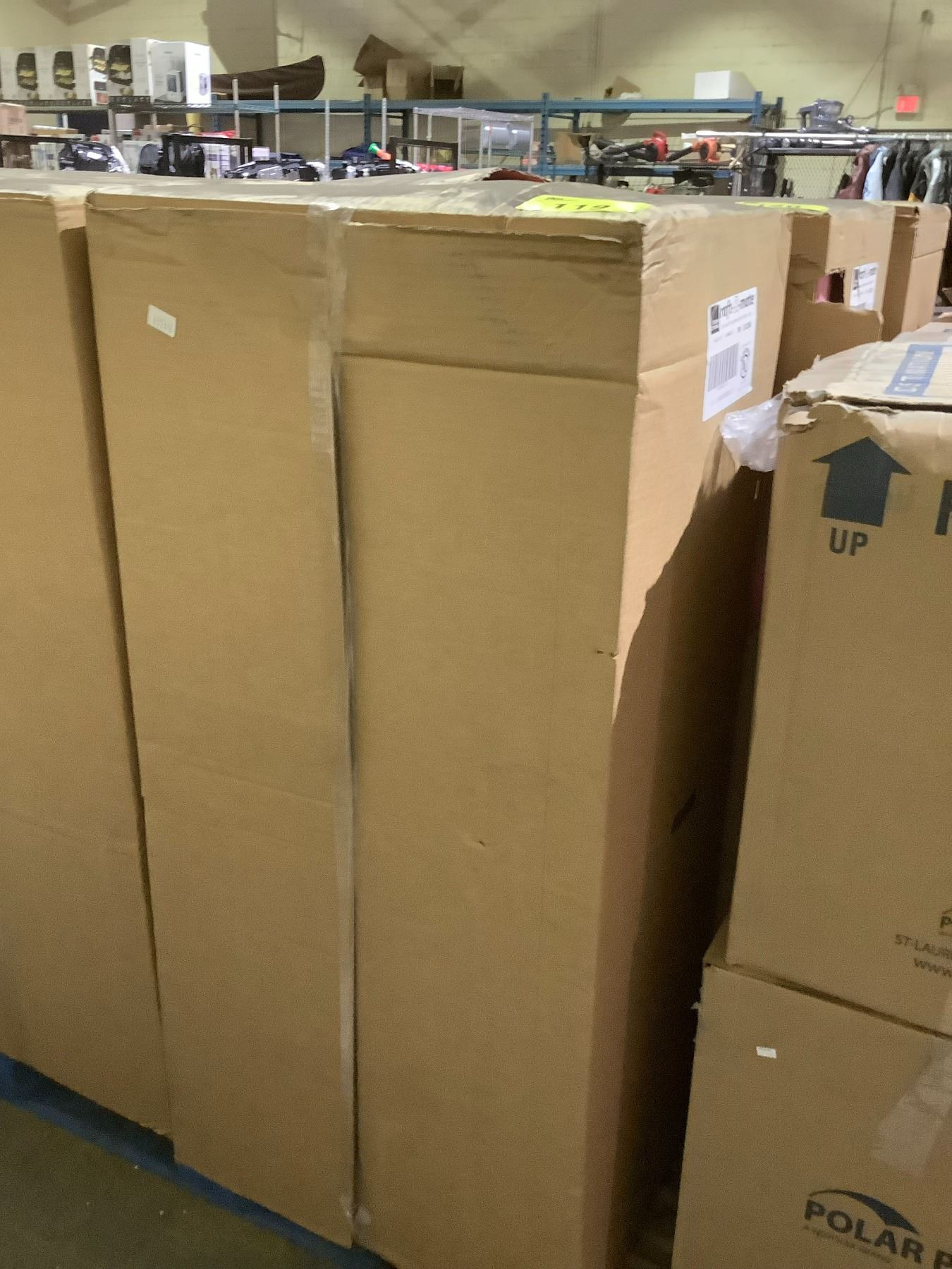 BOX OF RAFT-R-MATE EXTRUDED POLYSTRENE ATTIC RAFTER VENT 75 PIECES